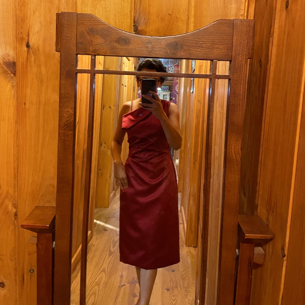 Red cocktail dress size XS not worn